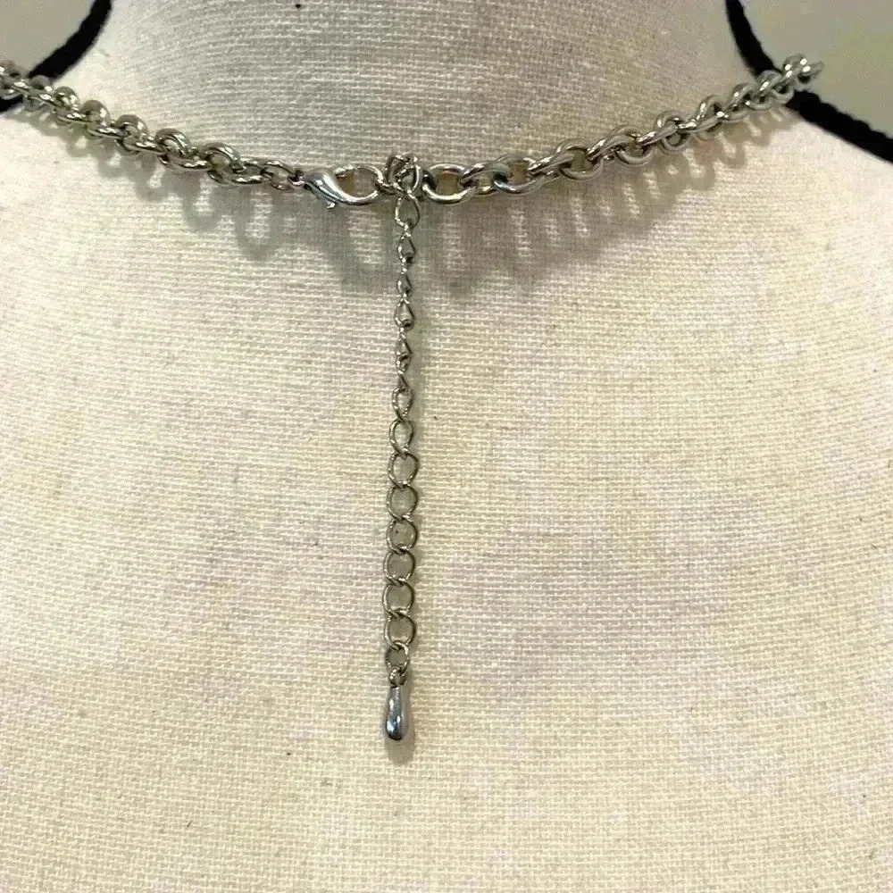 Necklace - Picture 5 of 5